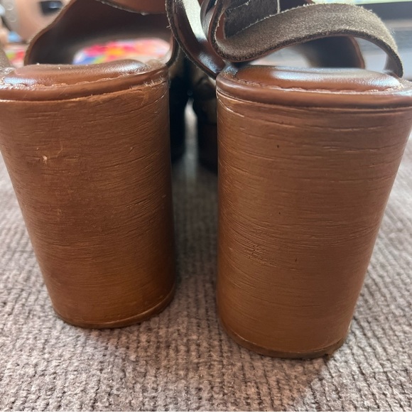 Franco sarto suede platform Strappy sandals size 8 - Picture 6 of 9